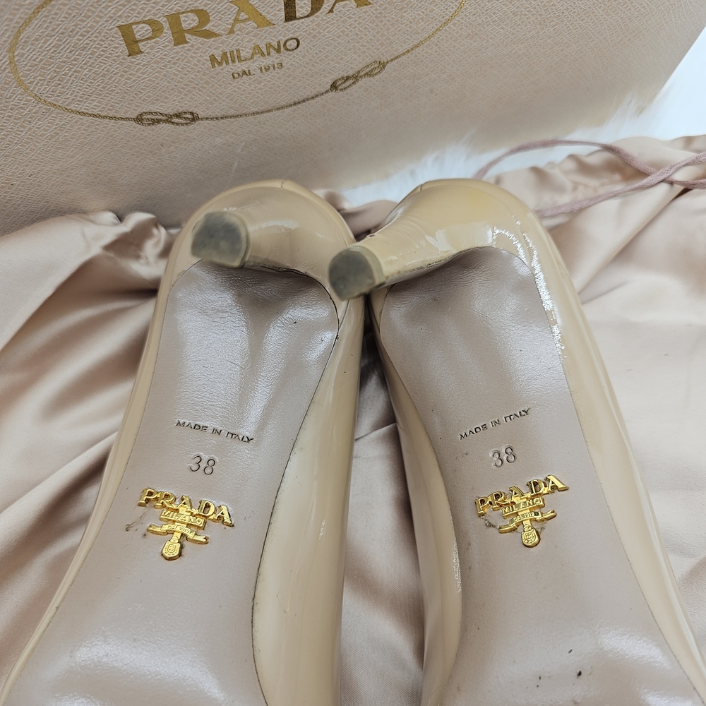 Prada Women's Beige Patent Leather Heels - Picture 8 of 9